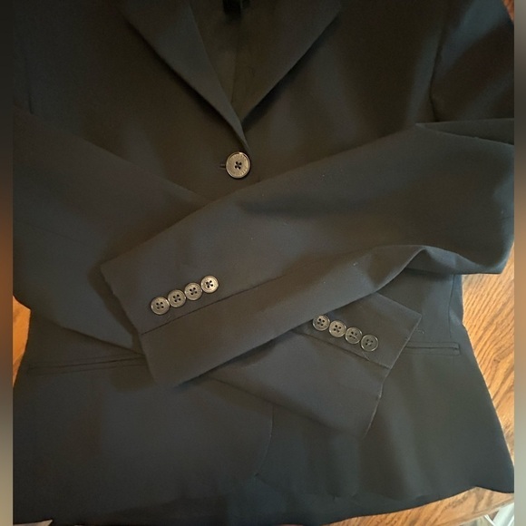 Lauren Ralph Lauren Women’s Blazer Size 8P Black Single Breasted Wool Blend - Picture 3 of 11